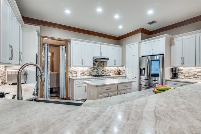 609 John Close, Murphy, TX 75094