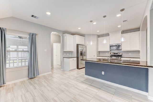 255 Dale Ridge Lane, Dickinson, TX 77539