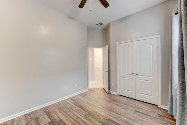 255 Dale Ridge Lane, Dickinson, TX 77539
