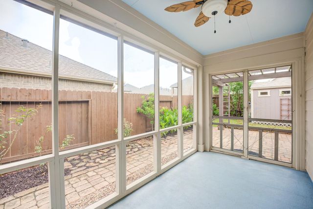 255 Dale Ridge Lane, Dickinson, TX 77539