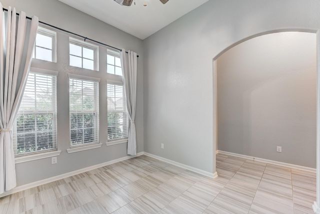 255 Dale Ridge Lane, Dickinson, TX 77539