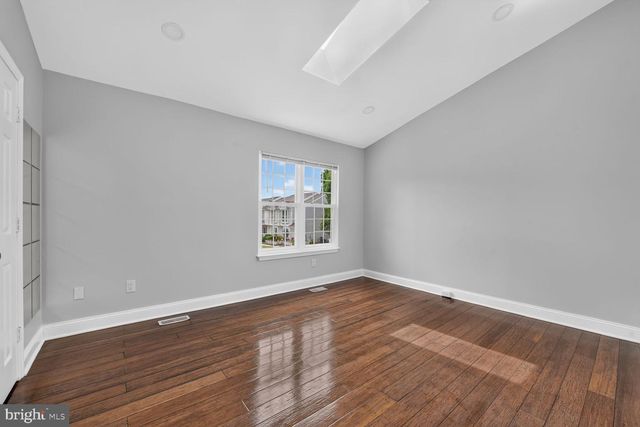 103 SAINT CHARLES SQ, Sterling, VA 20164