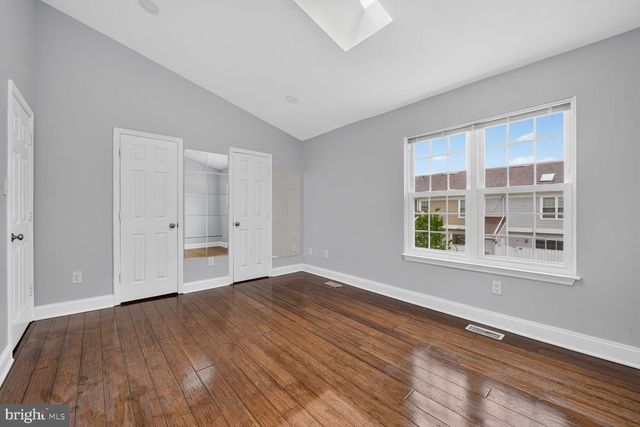 103 SAINT CHARLES SQ, Sterling, VA 20164