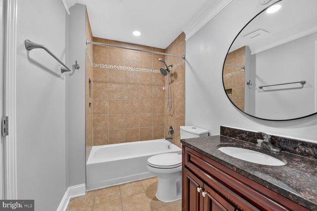 103 SAINT CHARLES SQ, Sterling, VA 20164