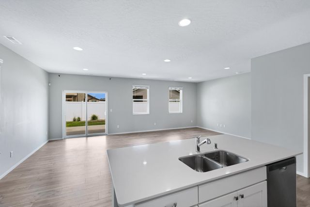 8410 W Sugar Ct, Cheney, WA 99004