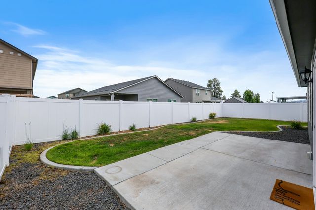 8410 W Sugar Ct, Cheney, WA 99004