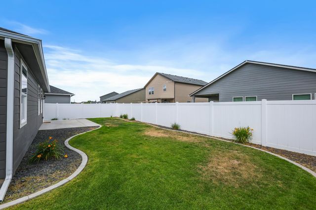 8410 W Sugar Ct, Cheney, WA 99004