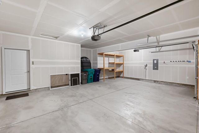8410 W Sugar Ct, Cheney, WA 99004