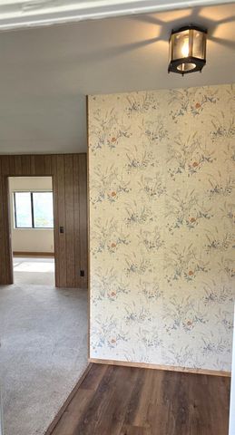 19193 Jayhawk Dr, Penn Valley, CA 95946