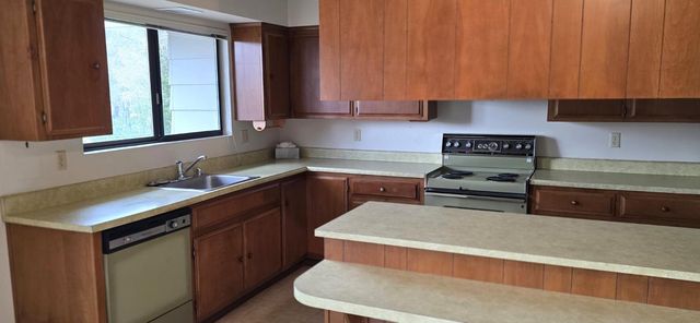 19193 Jayhawk Dr, Penn Valley, CA 95946