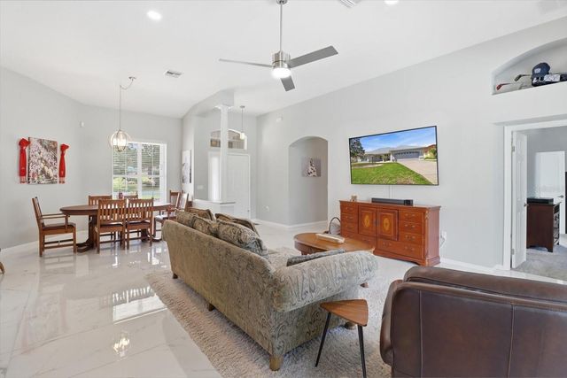 434 W CRESTMONT COURT, Beverly Hills, FL 34465