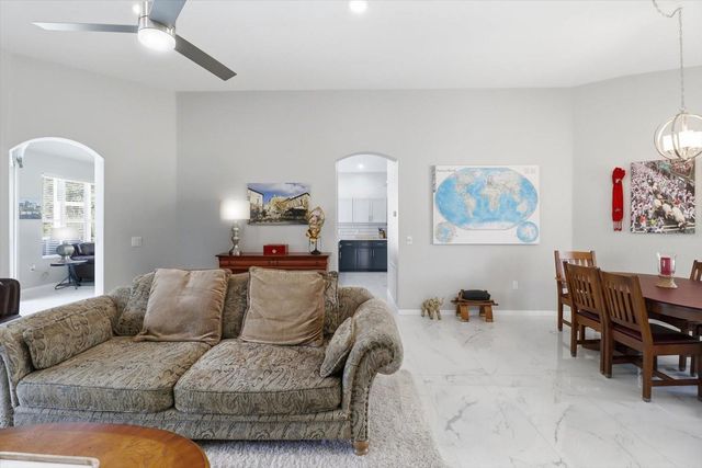 434 W CRESTMONT COURT, Beverly Hills, FL 34465