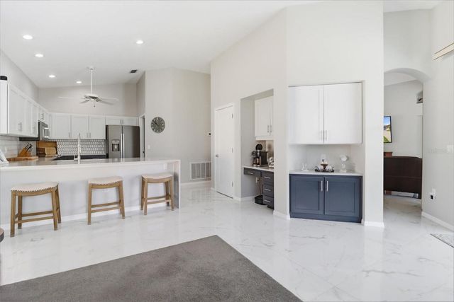 434 W CRESTMONT COURT, Beverly Hills, FL 34465