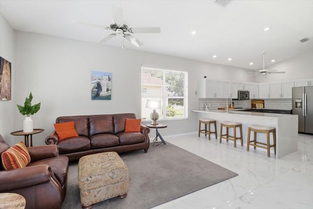 434 W CRESTMONT COURT, Beverly Hills, FL 34465