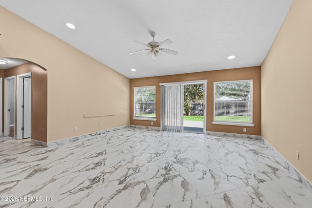 301 JOHNS GLEN Drive, St. Johns, FL 32259
