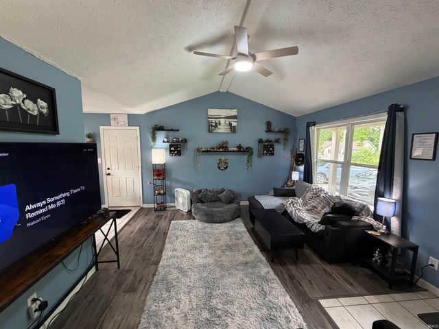 205 Jefferson Valley, Coatesville, IN 46121