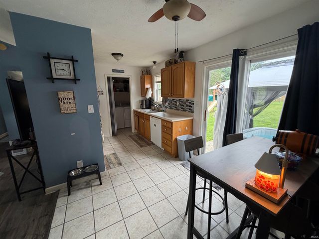 205 Jefferson Valley, Coatesville, IN 46121