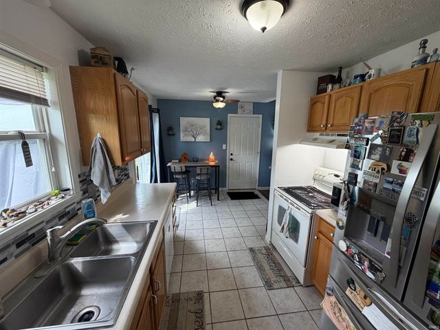 205 Jefferson Valley, Coatesville, IN 46121