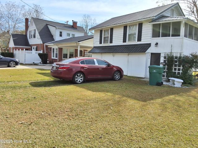 215 N Elm Street, Chadbourn, NC 28431