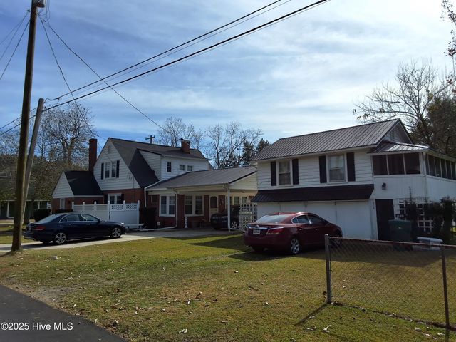 215 N Elm Street, Chadbourn, NC 28431