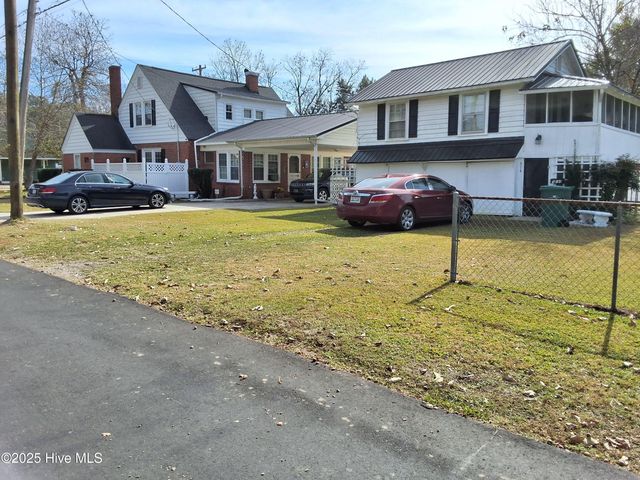 215 N Elm Street, Chadbourn, NC 28431