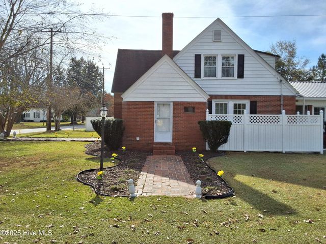 215 N Elm Street, Chadbourn, NC 28431