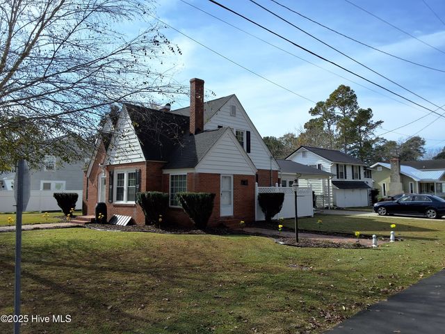 215 N Elm Street, Chadbourn, NC 28431