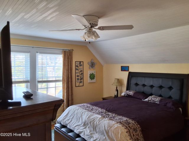 215 N Elm Street, Chadbourn, NC 28431