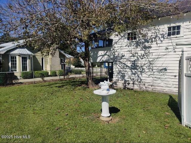 215 N Elm Street, Chadbourn, NC 28431