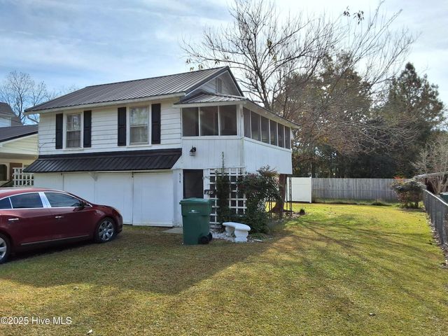 215 N Elm Street, Chadbourn, NC 28431