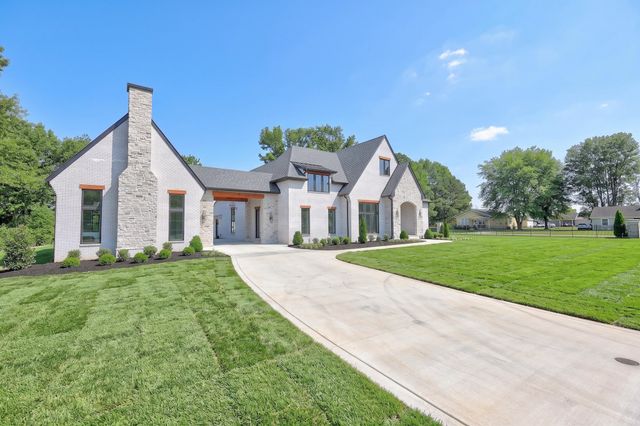 101 Danford Dr, Clarksville, TN 37043