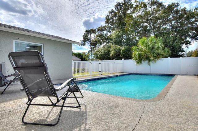 13032 CUMBERLAND DRIVE, Largo, FL 33773