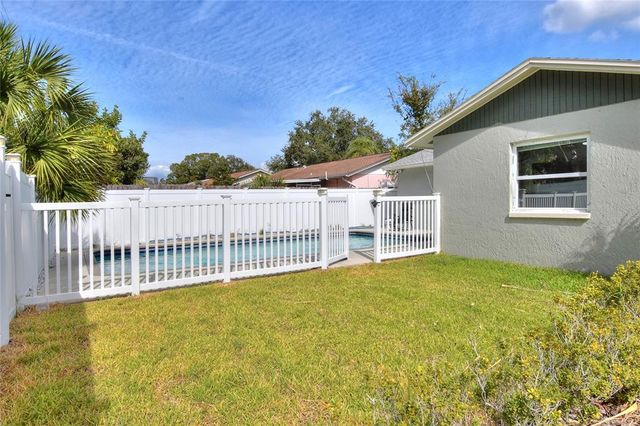 13032 CUMBERLAND DRIVE, Largo, FL 33773