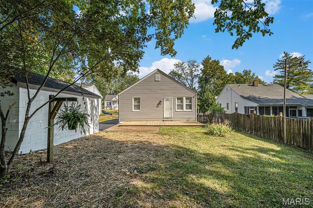10222 Driver Avenue, St Louis, MO 63114