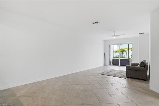2215 Dragonfruit WAY, Naples, FL 34120