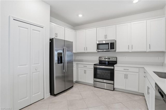 2215 Dragonfruit WAY, Naples, FL 34120