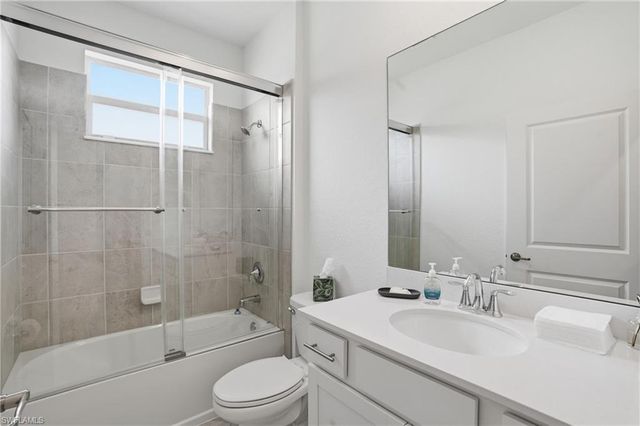 2215 Dragonfruit WAY, Naples, FL 34120