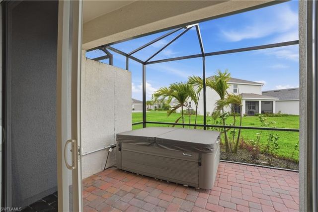 2215 Dragonfruit WAY, Naples, FL 34120