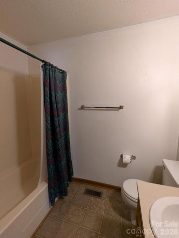 323 Lawing Street, Charlotte, NC 28214