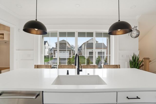 1915 Red Oak Street, Lewis Center, OH 43035