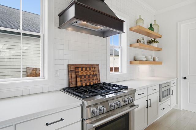 1915 Red Oak Street, Lewis Center, OH 43035