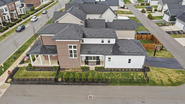 1915 Red Oak Street, Lewis Center, OH 43035