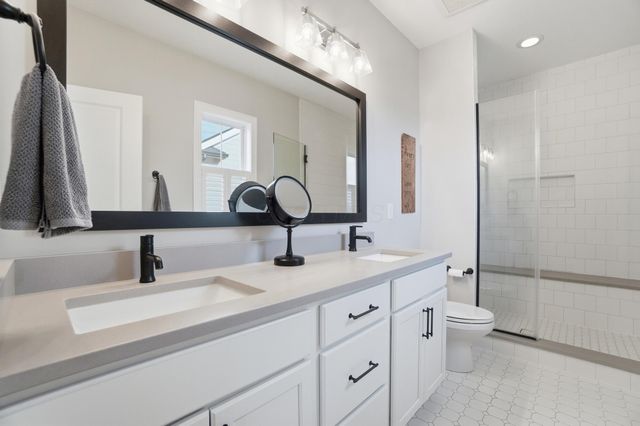 1915 Red Oak Street, Lewis Center, OH 43035