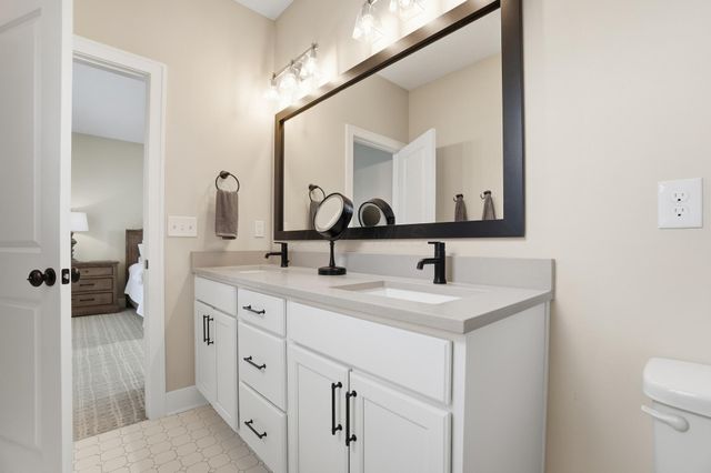 1915 Red Oak Street, Lewis Center, OH 43035