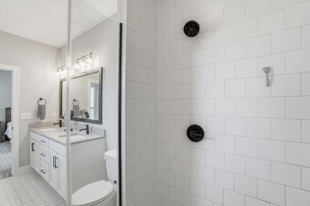 1915 Red Oak Street, Lewis Center, OH 43035