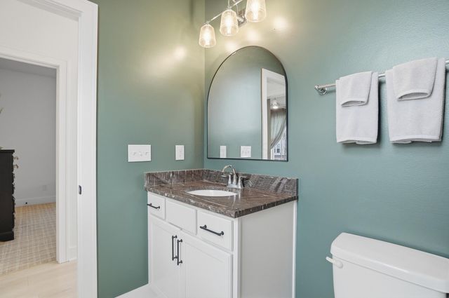 1915 Red Oak Street, Lewis Center, OH 43035