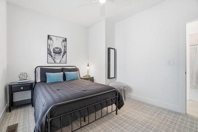 1915 Red Oak Street, Lewis Center, OH 43035