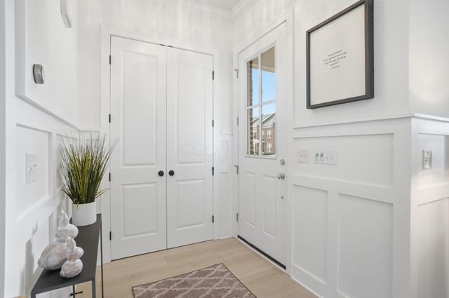 1915 Red Oak Street, Lewis Center, OH 43035