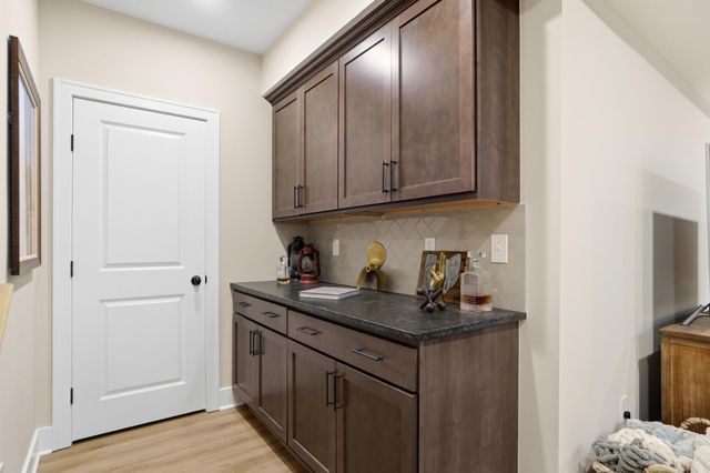 1915 Red Oak Street, Lewis Center, OH 43035