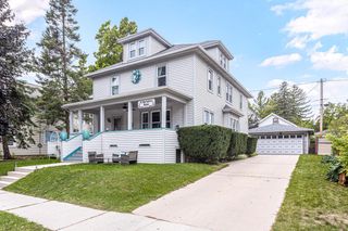 121 S East STREET, Elkhart Lake, WI 53020